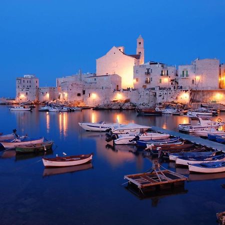 B&B A Pochi Passi Dal Mare Джовинацо Екстериор снимка